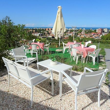 B&B Ca Bianca Ventisette Riccione Buitenkant foto